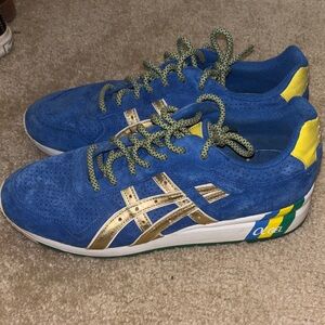 ASICS Blue and Gold Men's Sneakers with Yellow Accents